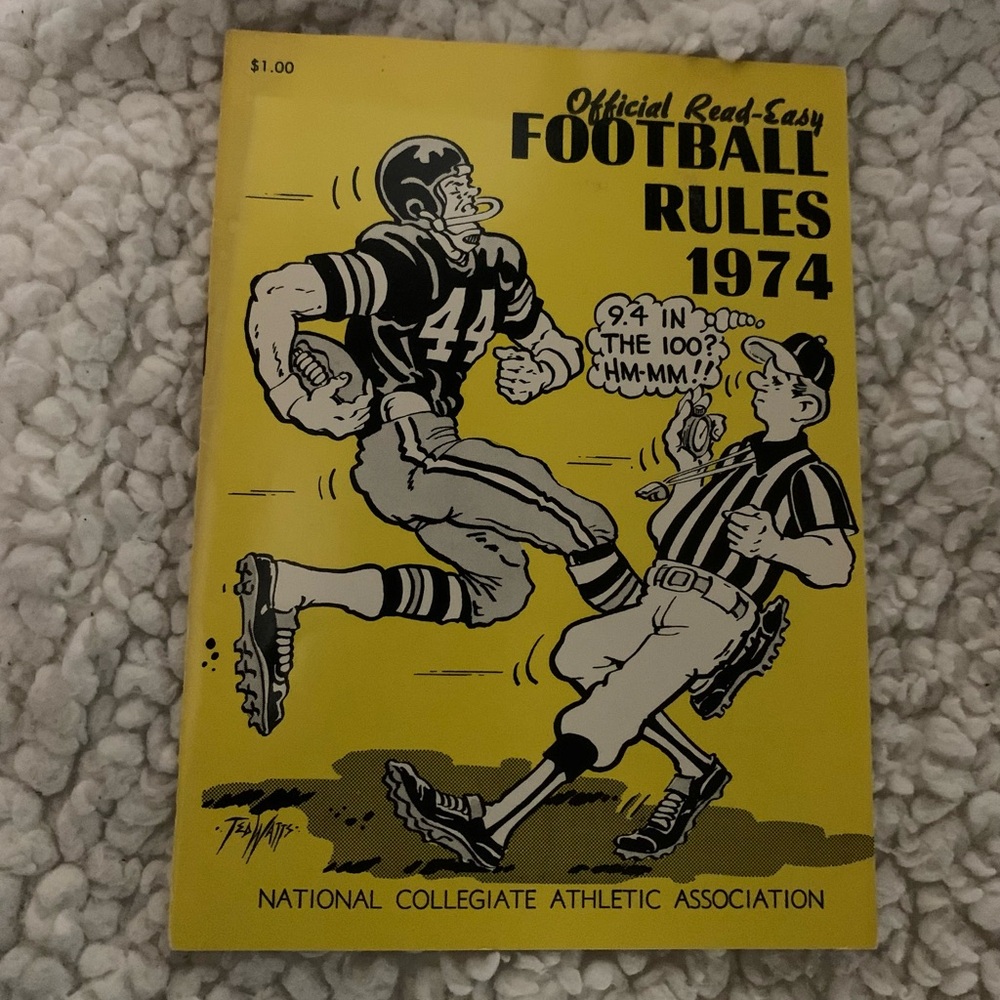 1974 Official NCAA College Football Rule Book vintage authentic guide Read Easy